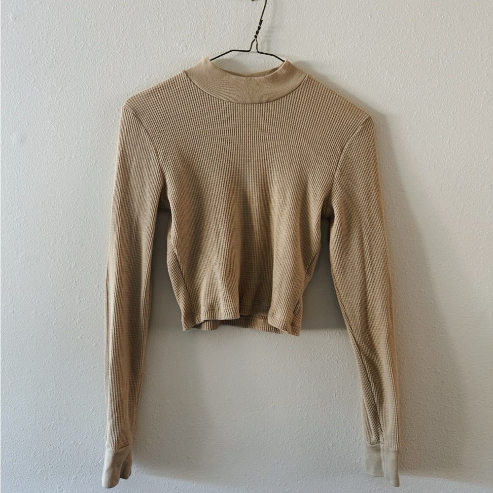 Cropped mock neck
